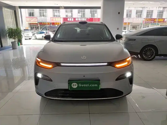 Leapmotor C11 — Фото автомобиля 2