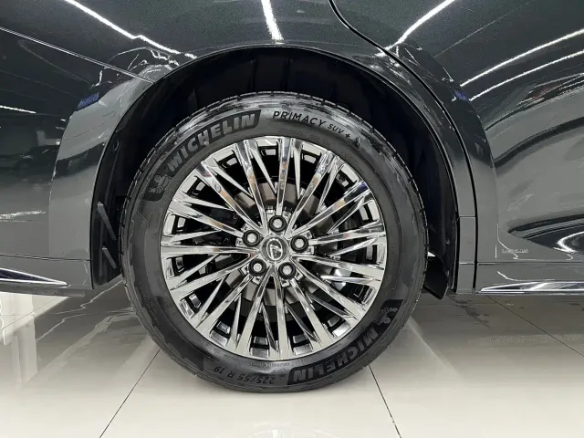 Lexus LM — Фото автомобиля 27