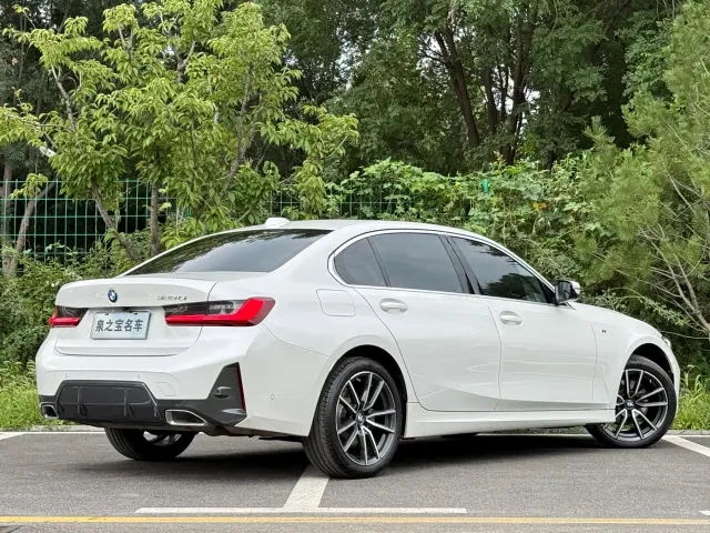BMW 3 Series — Фото автомобиля 19