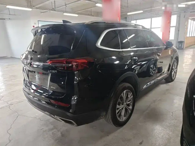 Buick Envision Plus — Фото автомобиля 6