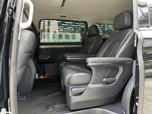 GAC Trumpchi M8 — Фото автомобиля 9