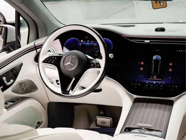 Mercedes-Benz Maybach EQS SUV — Фото автомобиля 20