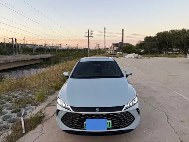BYD Qin PLUS — Фото автомобиля 3