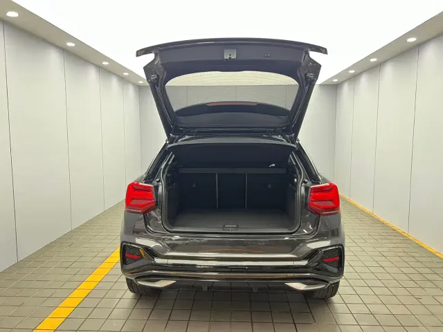 Audi Q2L — Фото автомобиля 19