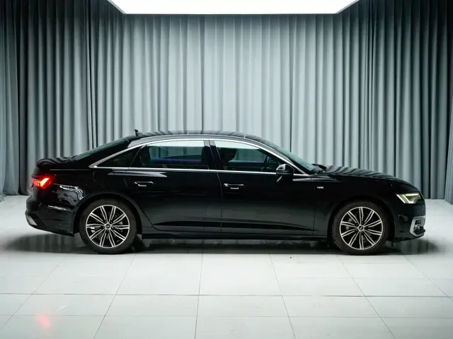Audi A6L — Фото автомобиля 8