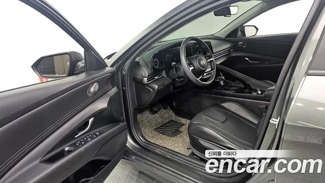 Hyundai Avante CN7 — Фото автомобиля 9