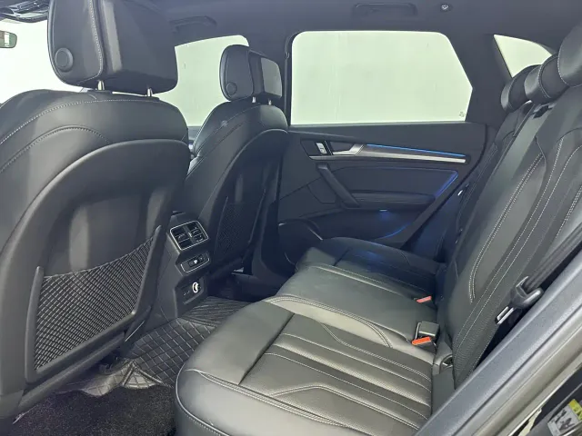 Audi Q5L — Фото автомобиля 13