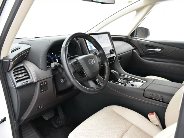Toyota Alphard — Фото автомобиля 18
