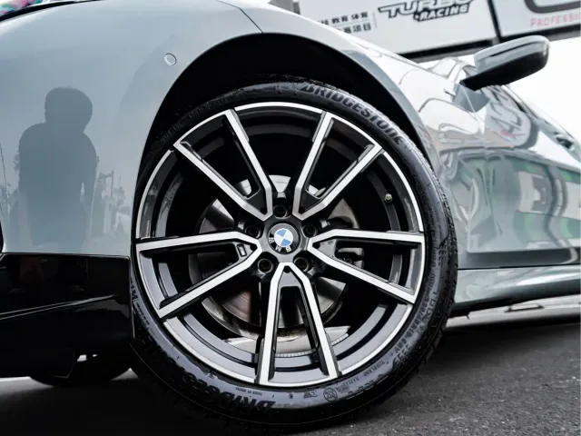 BMW 3 Series — Фото автомобиля 7