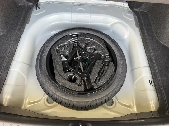 Geely Emgrand — Фото автомобиля 18