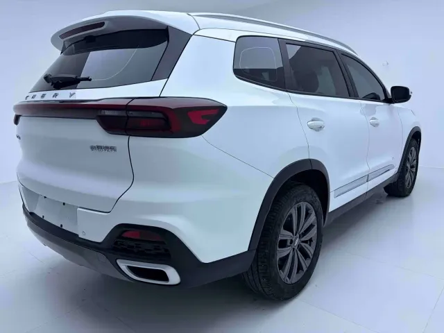 Chery Tiggo 8 — Фото автомобиля 4