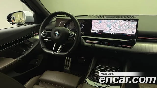 BMW 5 Series G60 — Фото автомобиля 5