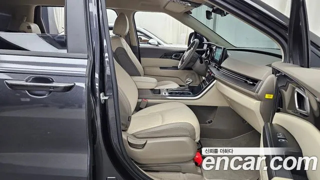 Kia Canival Carnival 4 поколение Дизель 11 мест Prestige — Фото автомобиля 9