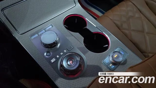 Genesis GV80 — Фото автомобиля 12