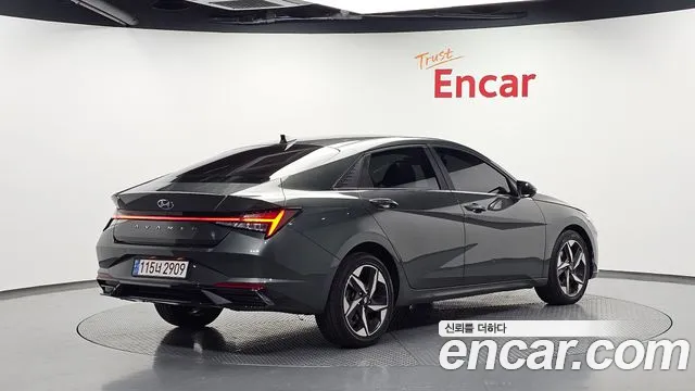 Hyundai Avante — Фото автомобиля 2
