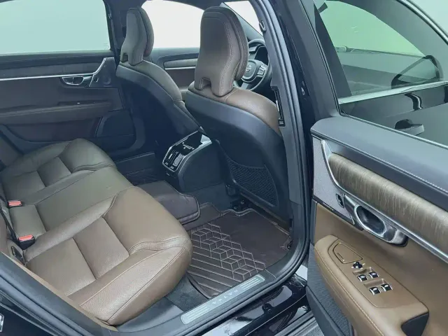 Volvo S90 — Фото автомобиля 9