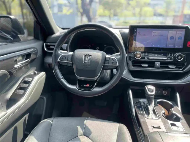 Toyota Crown Kluger — Фото автомобиля 17