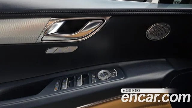 Genesis GV80 — Фото автомобиля 28