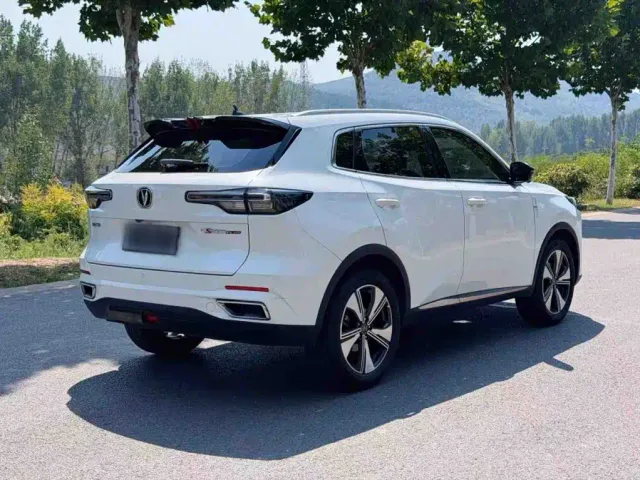 Changan CS55 Plus — Фото автомобиля 10