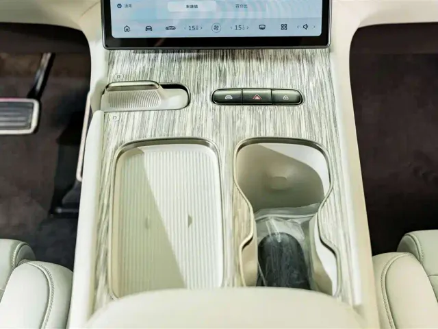 Nio ET7 — Фото автомобиля 16
