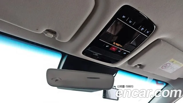Hyundai Grandeur Grandeur (GN7) 2.5 Бензин 2WD — Фото автомобиля 15