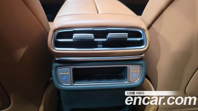 Genesis GV80 — Фото автомобиля 30