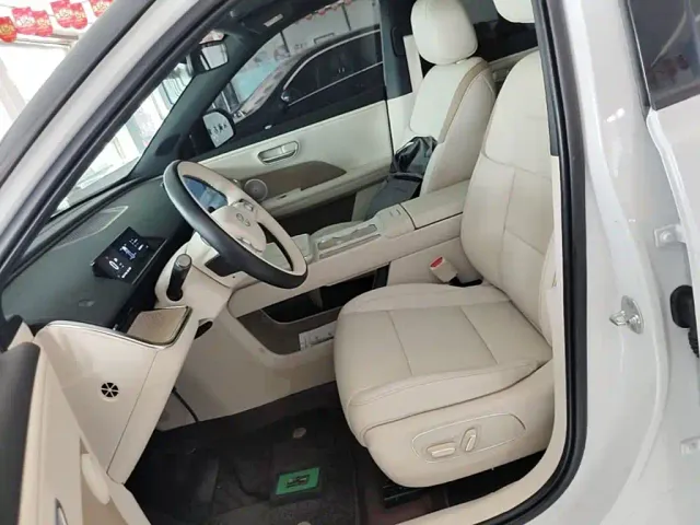 Toyota BoZhi 3X — Фото автомобиля 14