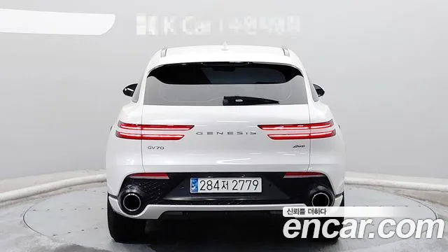 Genesis GV70 2.5T Бензин AWD — Фото автомобиля 3