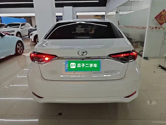 Toyota Corolla — Фото автомобиля 5