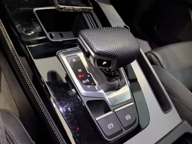 Audi Q5L — Фото автомобиля 13