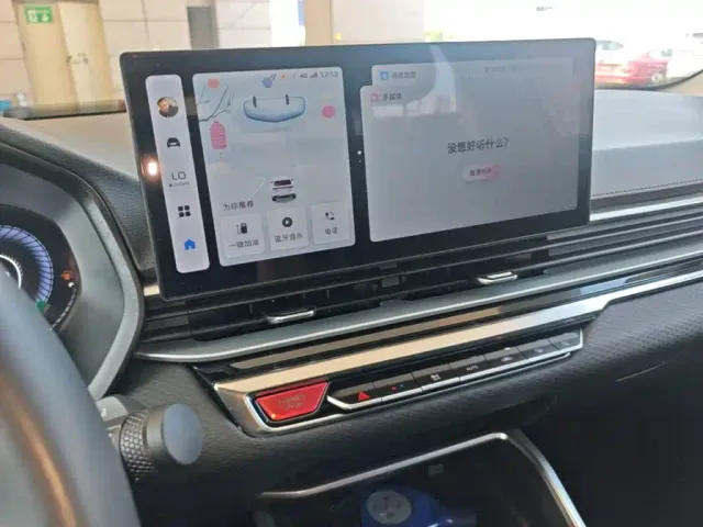 Geely Emgrand — Фото автомобиля 12