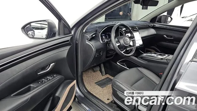 Hyundai Tucson Tucson (NX4) Бензин 1.6 турбо 2WD — Фото автомобиля 10