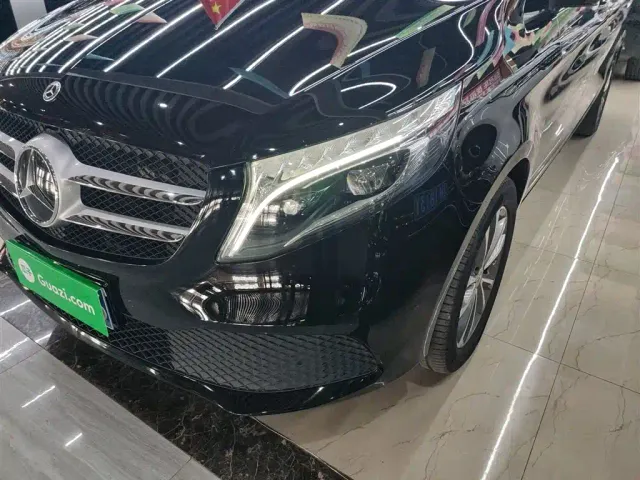 Mercedes-Benz V-Class — Фото автомобиля 18