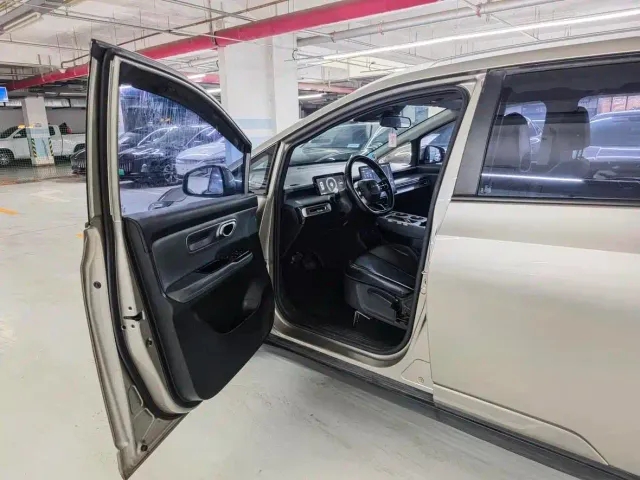 GAC Aion Y — Фото автомобиля 14