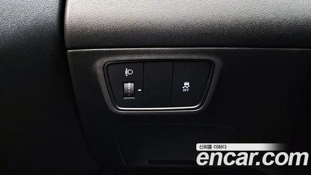 Hyundai Tucson Tucson (NX4) Дизель 2.0 2WD — Фото автомобиля 27
