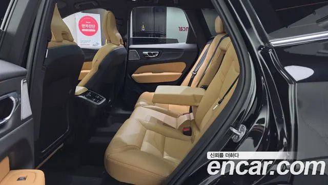 Volvo XC60 Generation 2 — Фото автомобиля 12