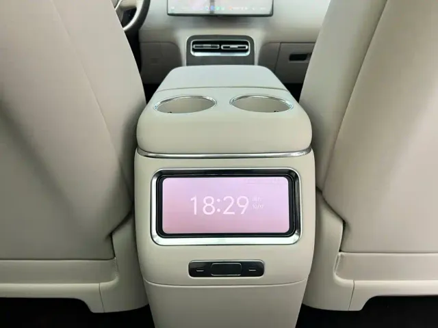 Xiaomi SUV — Фото автомобиля 14