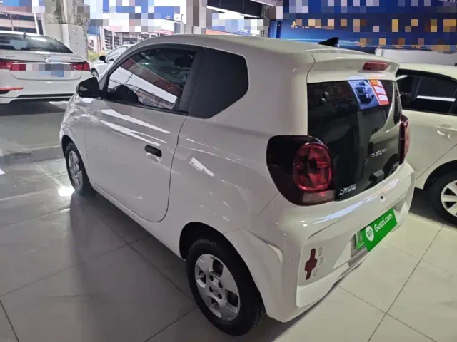 Roewe Clever — Фото автомобиля 4