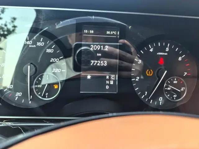 Mercedes-Benz Vito 2024 2.0T Business 7-Seater — Фото автомобиля 14