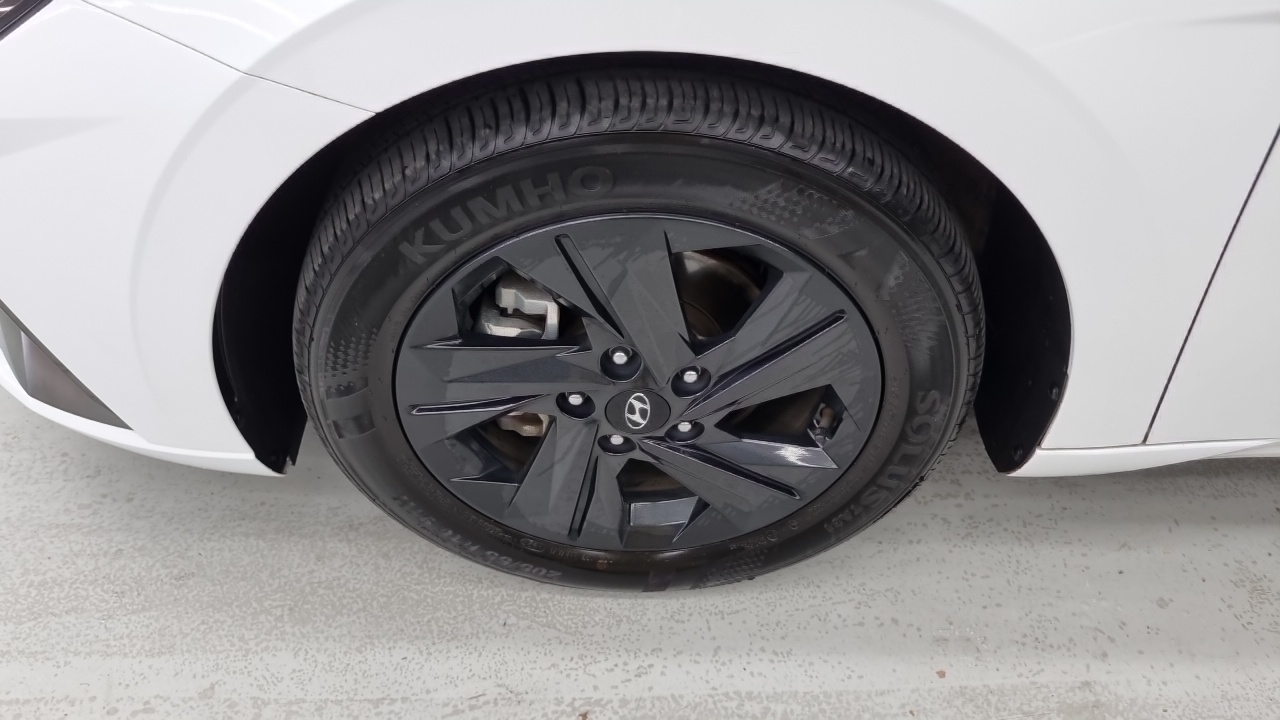 Hyundai Avante CN7 — Фото автомобиля 5