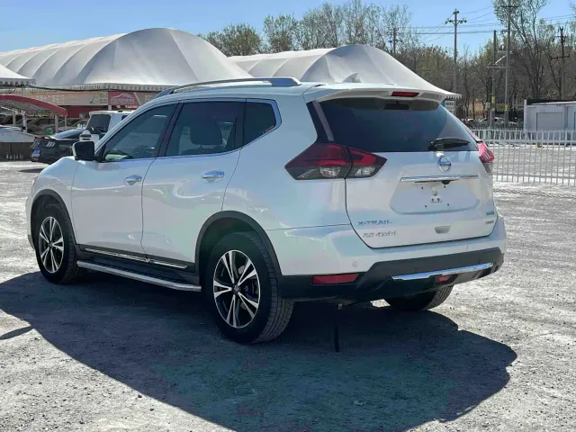 Nissan X-Trail — Фото автомобиля 6