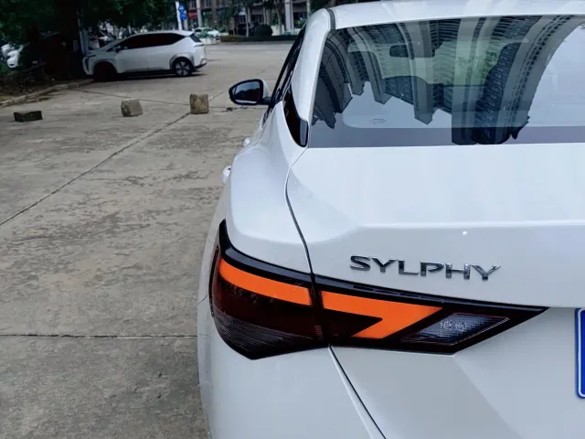 Nissan Sylphy — Фото автомобиля 27