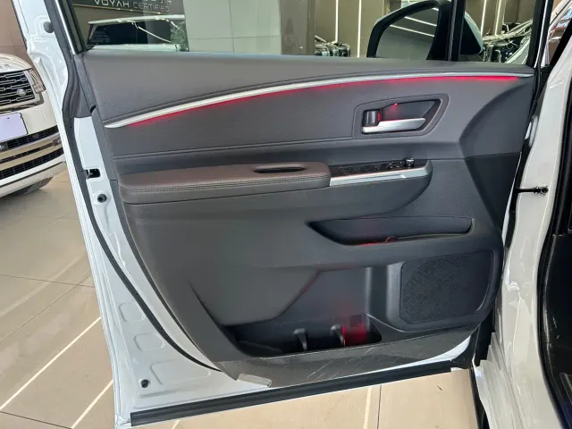 Toyota Sienna — Фото автомобиля 8