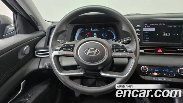 Hyundai Avante CN7 — Фото автомобиля 13