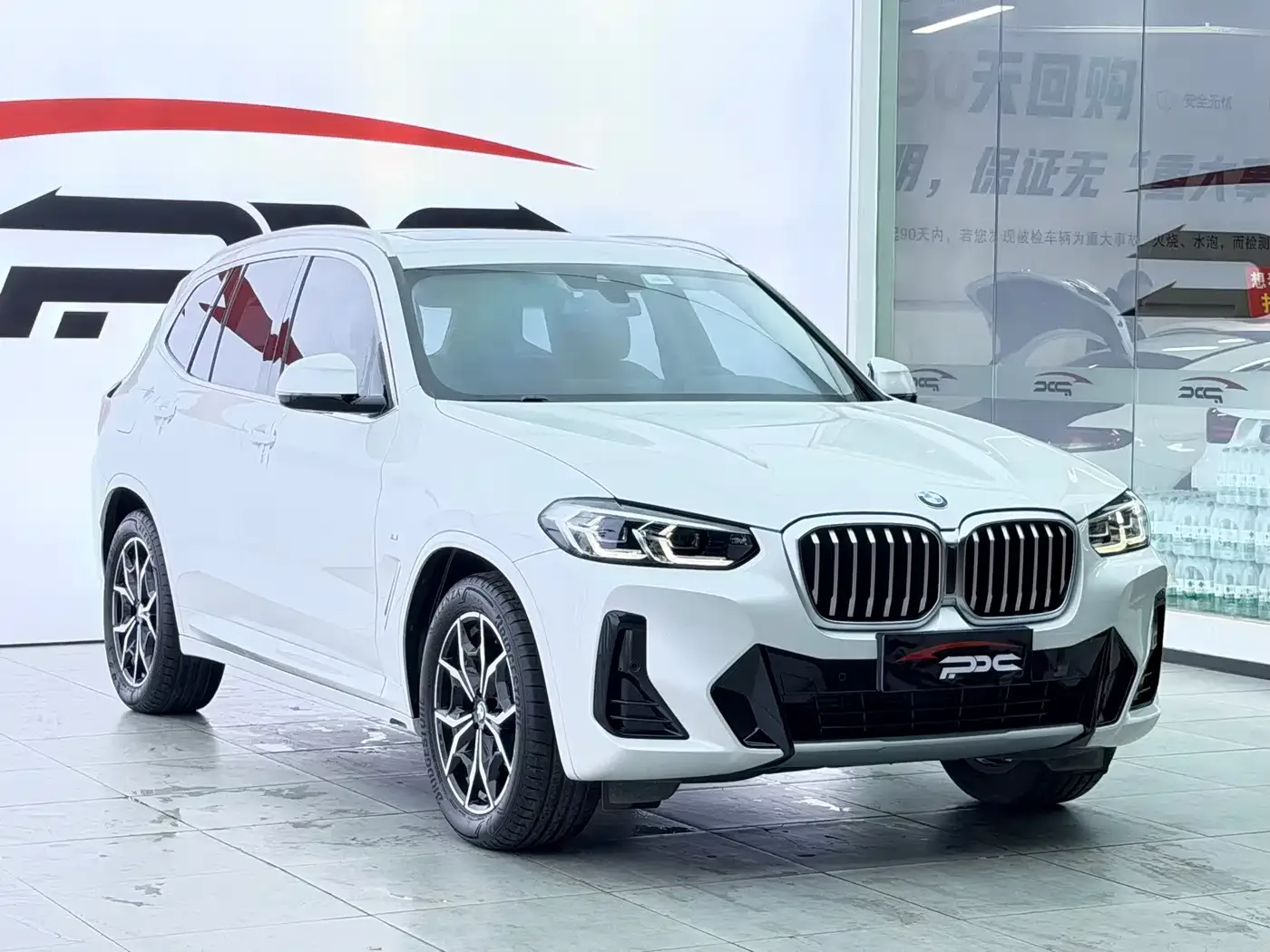BMW BMW X3 2022 xDrive25i M Sport Package — Фото автомобиля 3