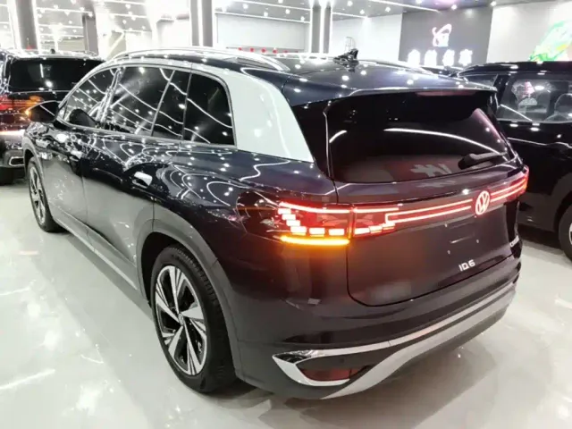 Volkswagen ID.6 CROZZ 2021 Facelift Long Range PRO — Фото автомобиля 4