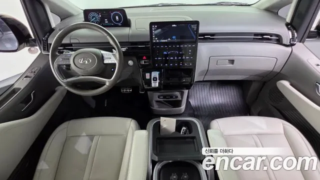 Hyundai Staria Staria 4WD Lounge 7 мест — Фото автомобиля 7