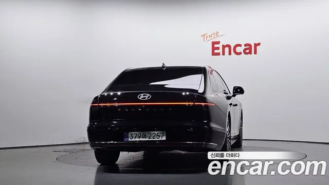 Hyundai Grandeur GN7 — Фото автомобиля 4