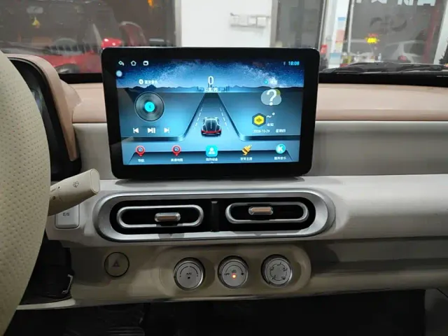 Wuling Hongguang Mini EV — Фото автомобиля 12
