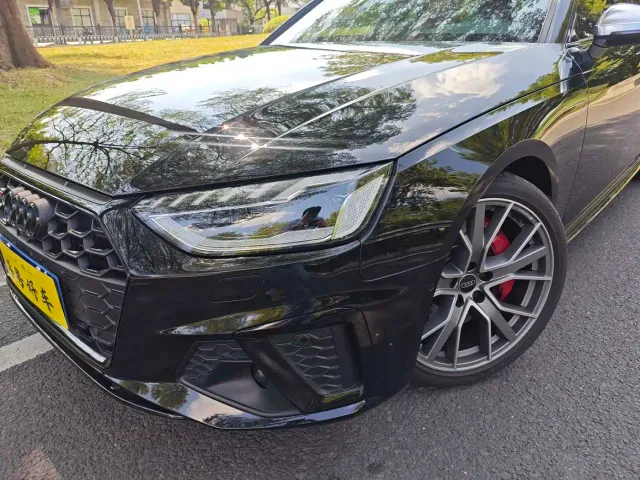 Audi S4 — Фото автомобиля 30